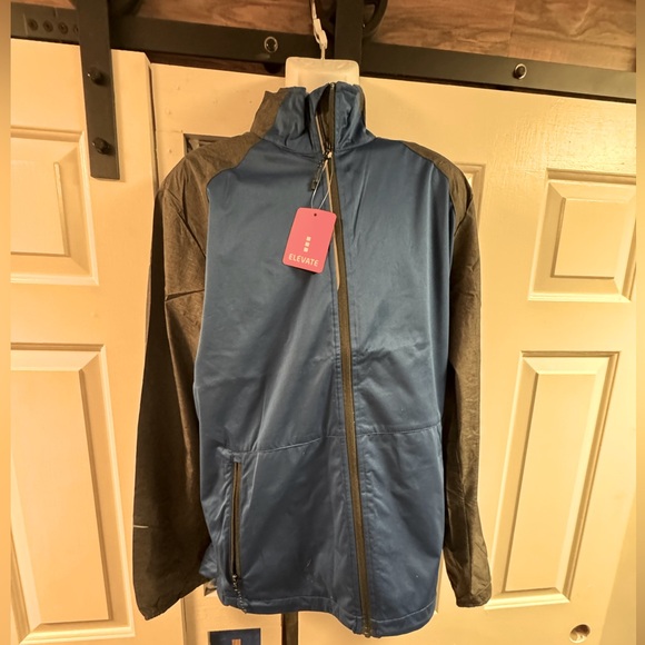 Brand new ELEVATE jacket. - Picture 1 of 2